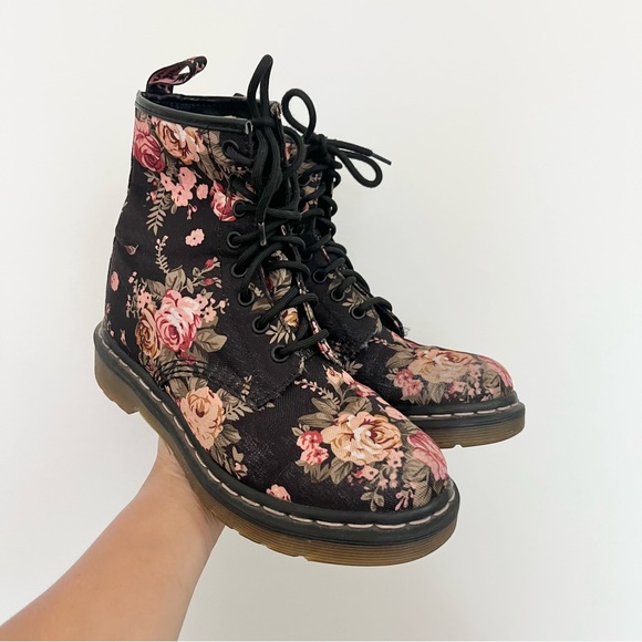 Martens Shoes Dr Martens 1821 Victorian Flowers Floral